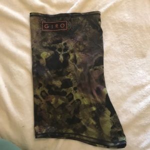 Green Giro Neckwarmer skiing / snowboarding